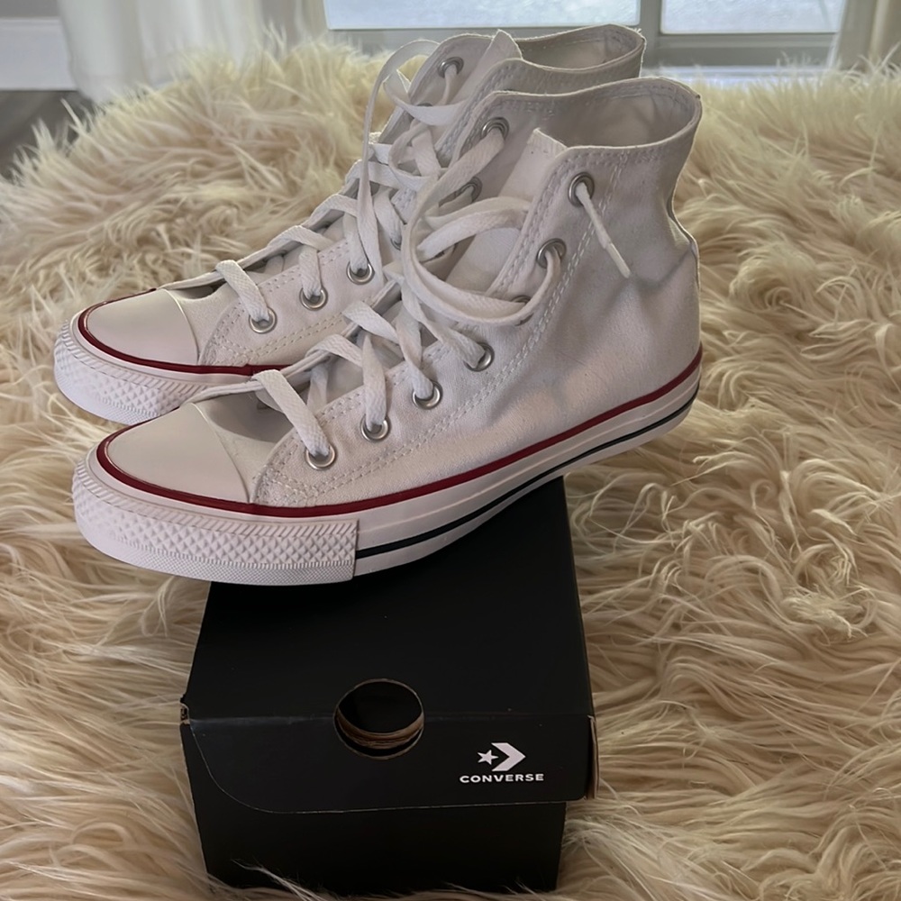 NWT Converse Chuck Taylor All Star Shoes